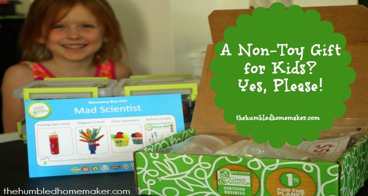A-Non-Toy-Gift-for-Kids-Green-Kid-Crafts1