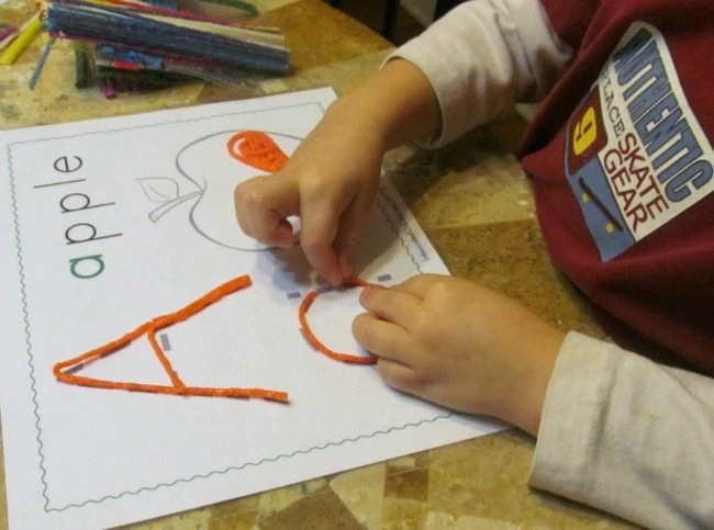 Develop your child's fine motor skills by giving them fun motor activities!