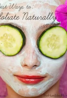 After years of dealing with sensitive skin - and acne - I started using 2 ways to exfoliate naturally and improve the texture and feeling of my skin.