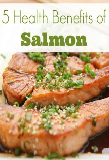 Salmon is a super food that we can't afford not to eat. You won't want to miss these health benefits of salmon (plus get a recipe for a yummy seared salmon and salsa verde!).