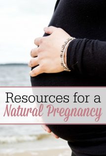 Educate yourself before you give birth! Here are the best books and documentaries to prepare for a natural pregnancy and birth!