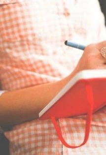 Here's why it's important to keep a diary! Journaling is a great way to practice self care!