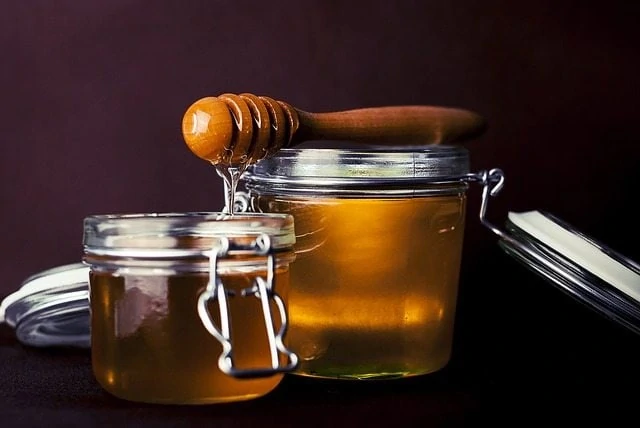 natural cold remedies raw honey